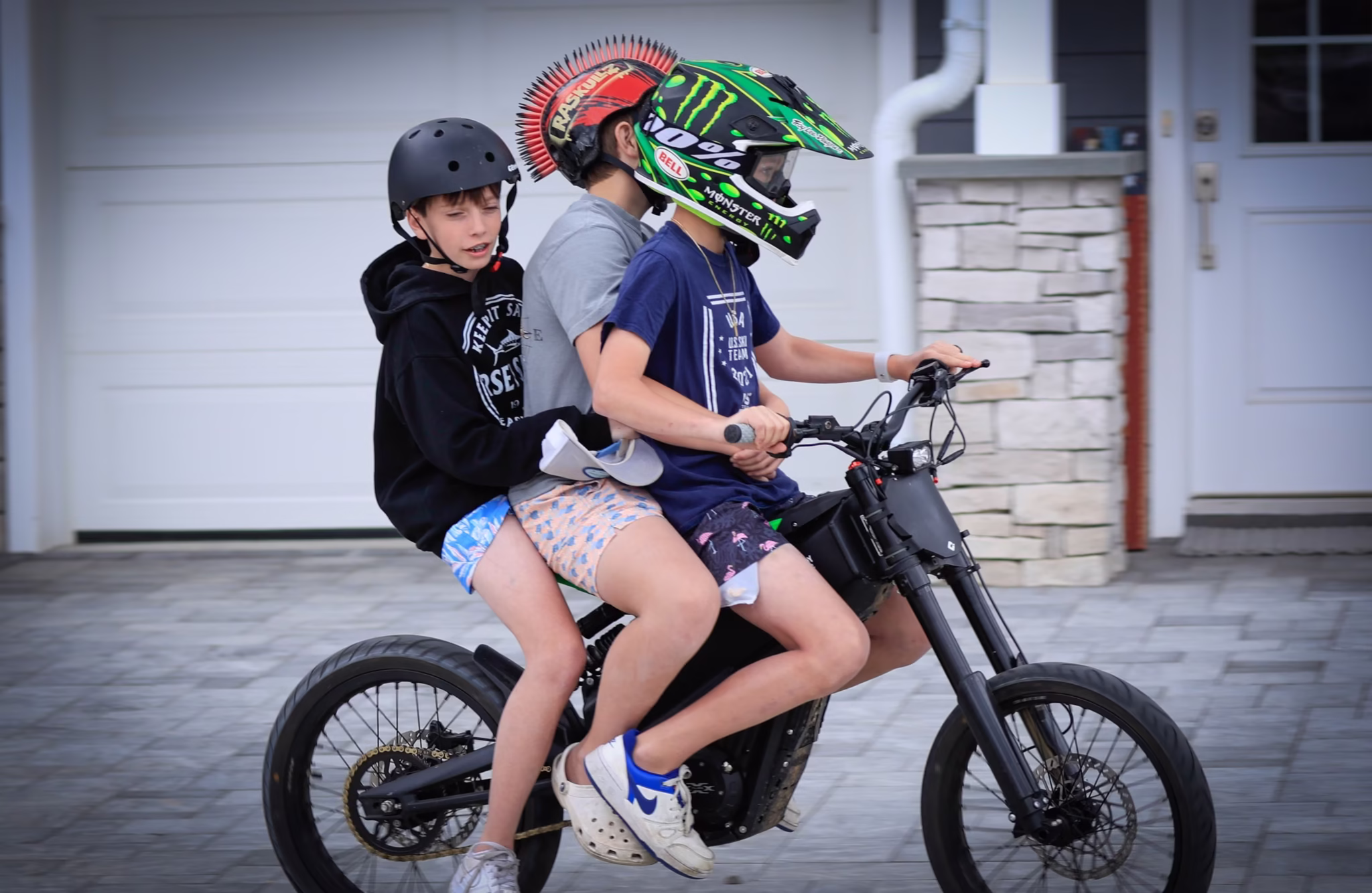 Dubai Police Warning: Navigating UAE Laws on Minors on E-Bikes & Scooters to Avoid Dh50,000 Fines